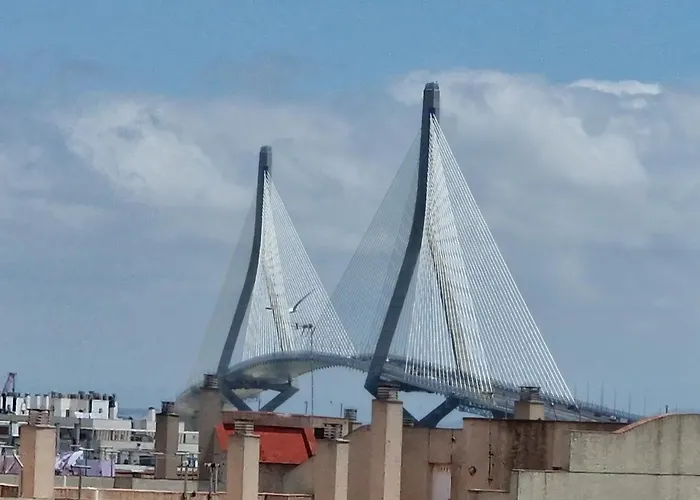 Atico Con Esplendida Terraza * كاديز