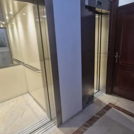 Atico Con Esplendida Terraza Καντίζ