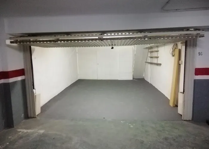 Atico Con Esplendida Terraza